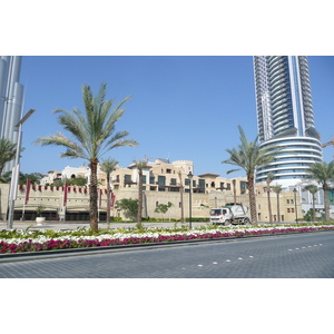 Picture United Arab Emirates Dubai Burj Dubai 2009-01 45 - Tourist Burj Dubai