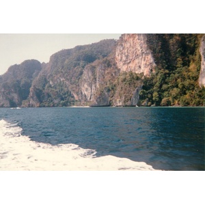 Picture Thailand Ko Phi Phi 1989-02 1 - Shopping Mall Ko Phi Phi