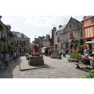 Picture France Rochefort-en-Terre 2017-08 42 - Flight Rochefort-en-Terre