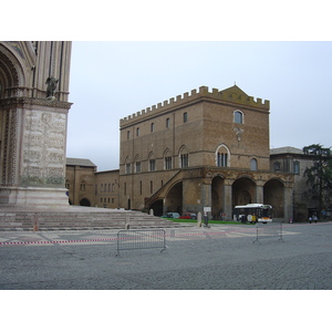 Picture Italy Orvieto 2004-03 12 - Sightseeing Orvieto