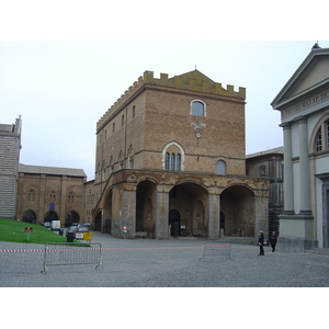 Picture Italy Orvieto 2004-03 21 - Store Orvieto