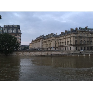 Picture France Paris Seine river 2016-06 60 - Sight Seine river