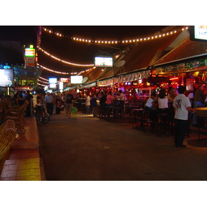 Picture Thailand Phuket Patong night 2005-12 20 - Trips night