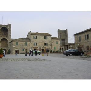 Picture Italy Monteriggioni 2004-03 0 - Perspective Monteriggioni