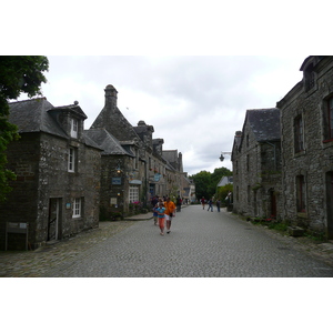 Picture France Locronan 2008-07 52 - Perspective Locronan