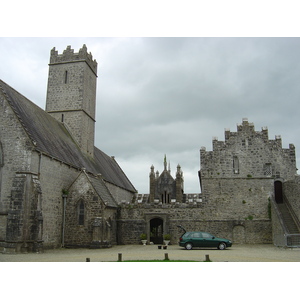 Picture Ireland Limerick County Adare 2004-05 20 - Perspective Adare