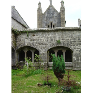 Picture Ireland Limerick County Adare 2004-05 12 - Shopping Mall Adare