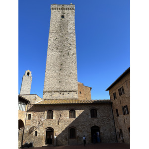 Picture Italy San Gimignano 2021-09 146 - Car San Gimignano