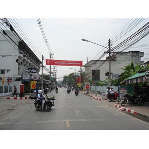 Picture Thailand Chiang Mai Inside Canal Sam Larn 2006-04 4 - Car Sam Larn