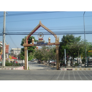 Picture Thailand Phitsanulok Wat Kuhasawan 2008-01 7 - Perspective Wat Kuhasawan