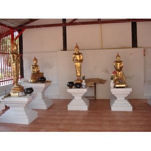 Picture Thailand Chiang Mai Inside Canal Wat Mun Ngeun Khong temple 2006-04 3 - Views Wat Mun Ngeun Khong temple