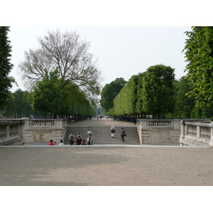 Picture France Paris Garden of Tuileries 2007-05 211 - Trail Garden of Tuileries