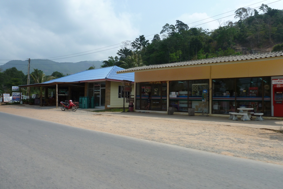 Picture Thailand Ko Chang Island road 2011-02 38 - Weather Island road