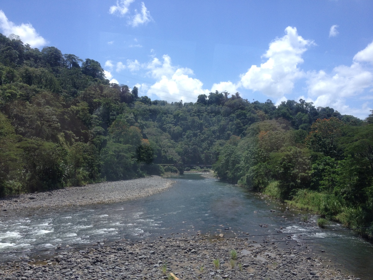 Picture Costa Rica Limon to Siquirres 2015-03 17 - Monuments Limon to Siquirres