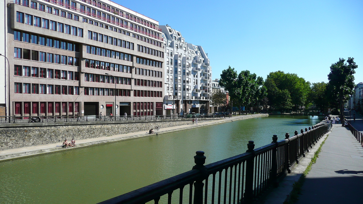 Picture France Paris Canal St Martin 2007-08 71 - City Sights Canal St Martin