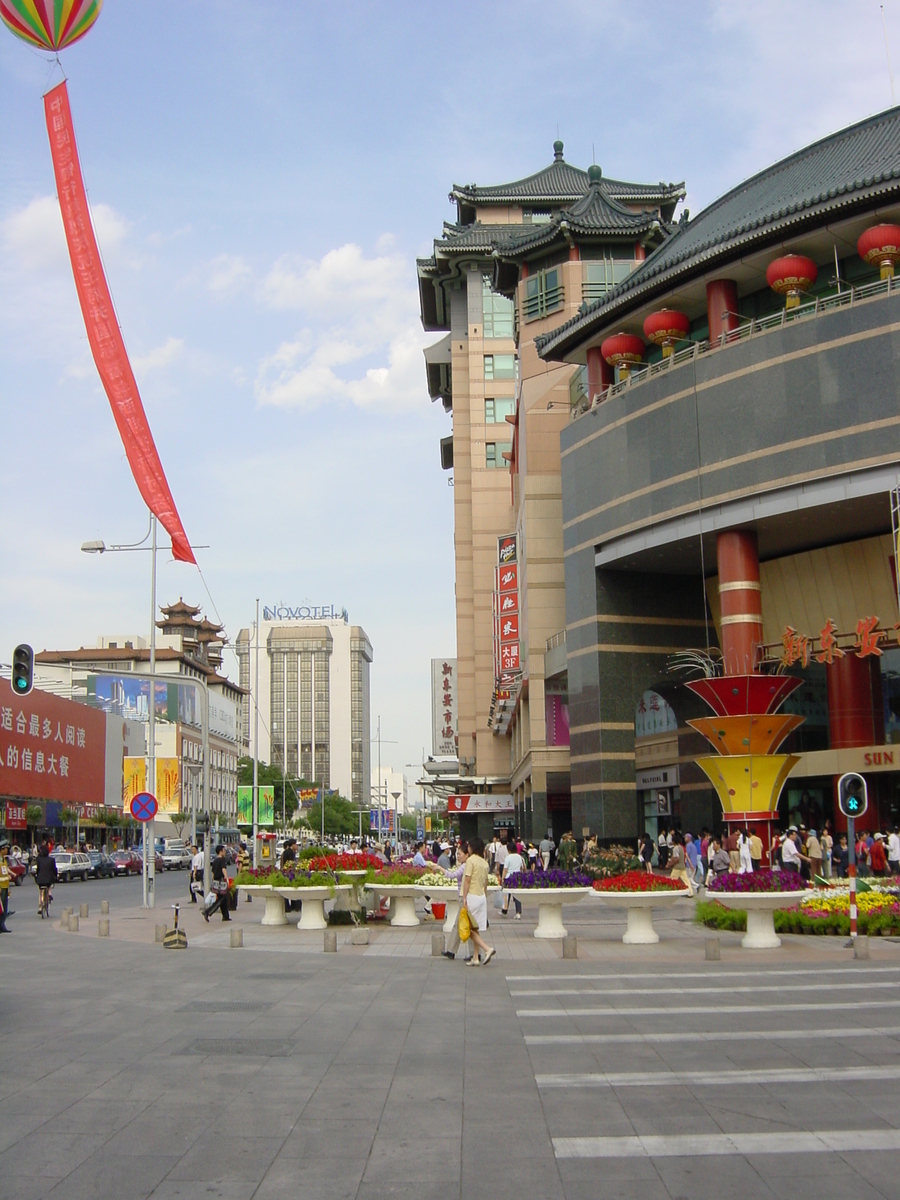 Picture China Beijing Wangfujing Street 2002-05 9 - French Restaurant Wangfujing Street