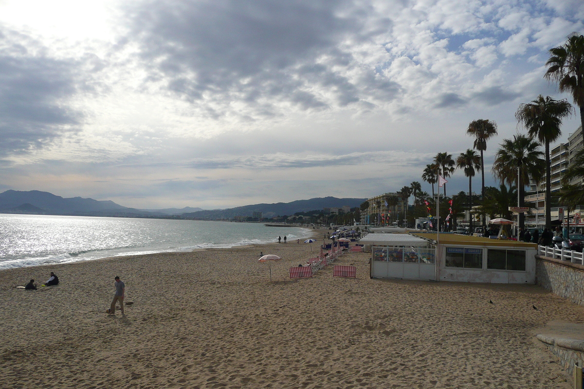 Picture France Cannes Plage du midi 2008-03 24 - Shopping Plage du midi