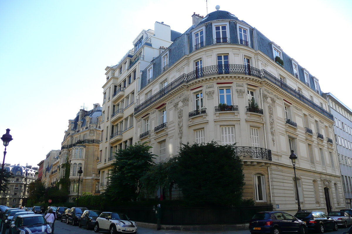 Picture France Paris 8th Arrondissement Rue Rembrandt 2007-09 23 - Shopping Rue Rembrandt