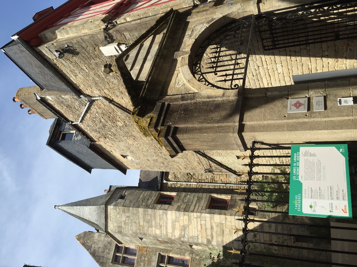 Picture France Vannes 2016-08 5 - Monuments Vannes