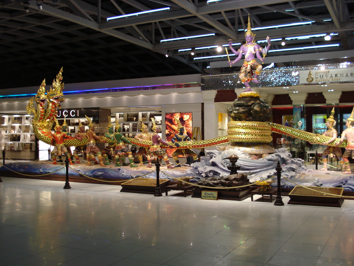 Picture Thailand Bangkok Suvarnabhumi Airport 2007-03 18 - Streets Suvarnabhumi Airport