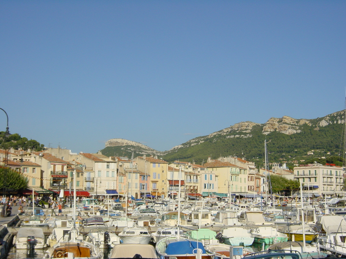 Picture France Cassis 2002-08 27 - City View Cassis