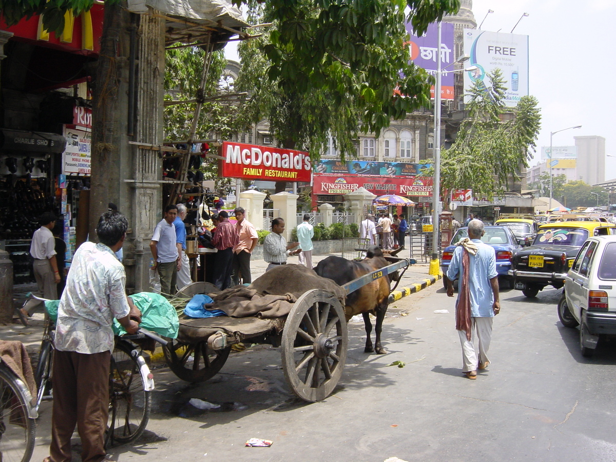 Picture India Mumbai 2003-05 26 - Restaurants Mumbai