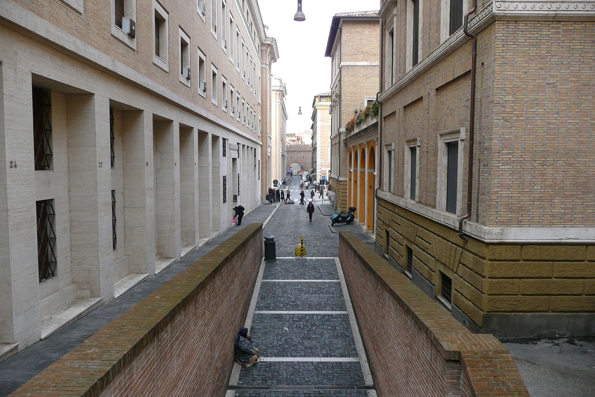 Picture Italy Rome Borgo Santo Spirito 2007-11 2 - Waterfalls Borgo Santo Spirito