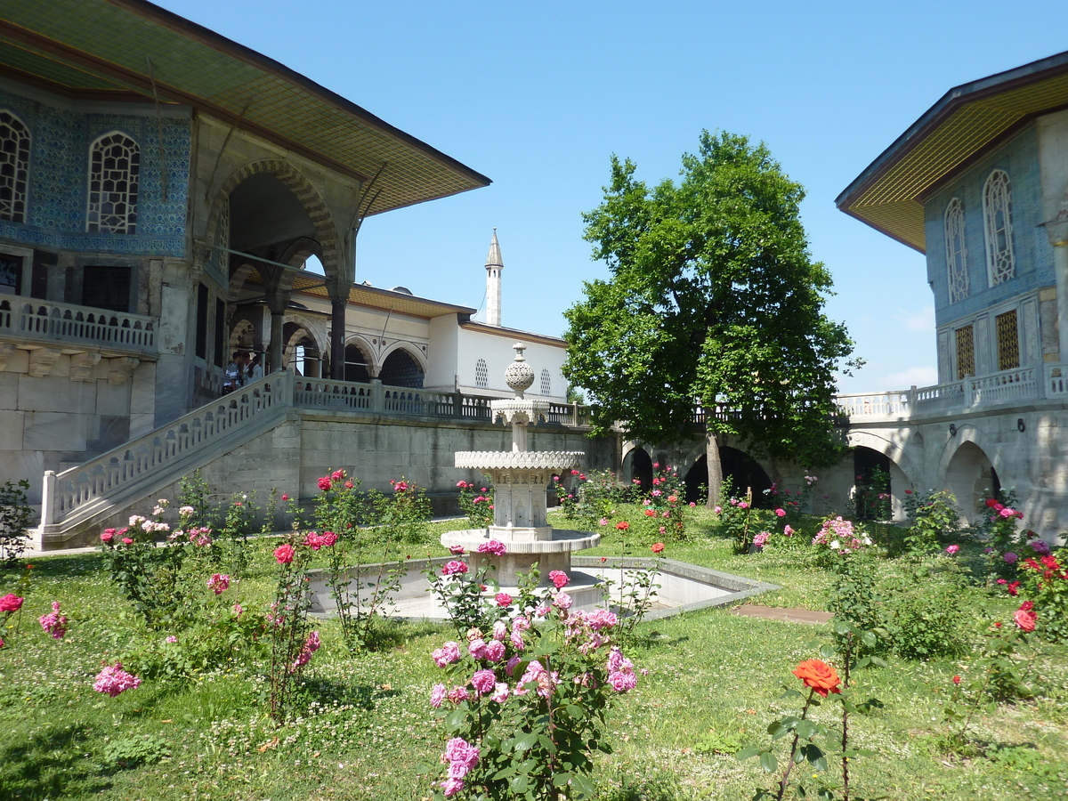 Picture Turkey Istanbul Topkapi Palace 2009-06 61 - SPA Topkapi Palace