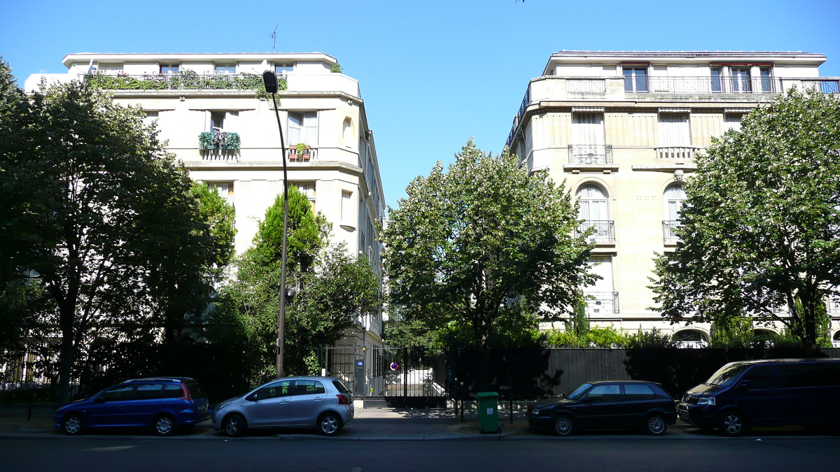 Picture France Paris Porte de la Muette 2007-08 72 - Savings Porte de la Muette