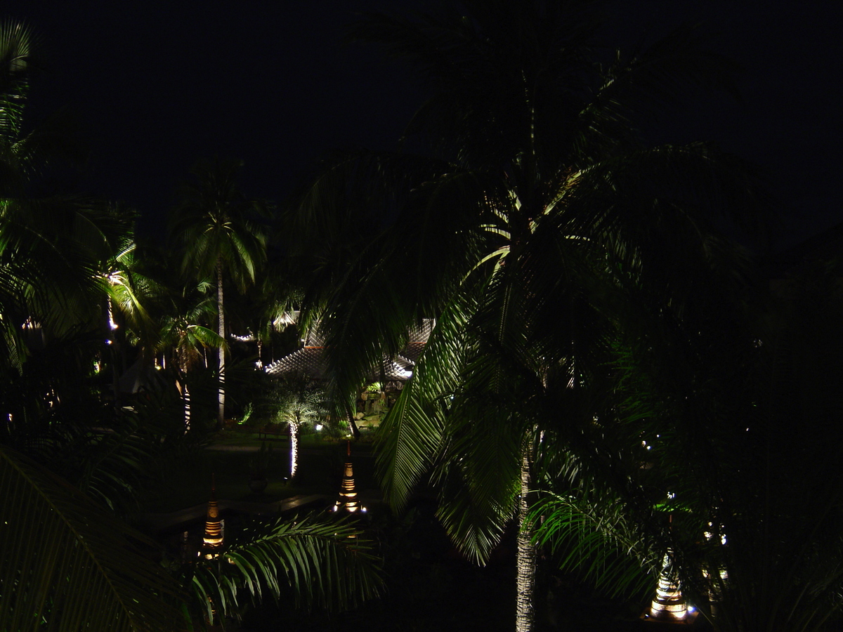 Picture Thailand Khao Lak Meridien Khao Lak Hotel By Night 2005-12 26 - Waterfall By Night