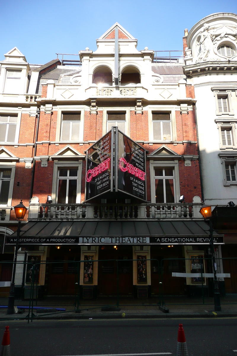 Picture United Kingdom London Shaftesbury Avenue 2007-09 64 - Lakes Shaftesbury Avenue