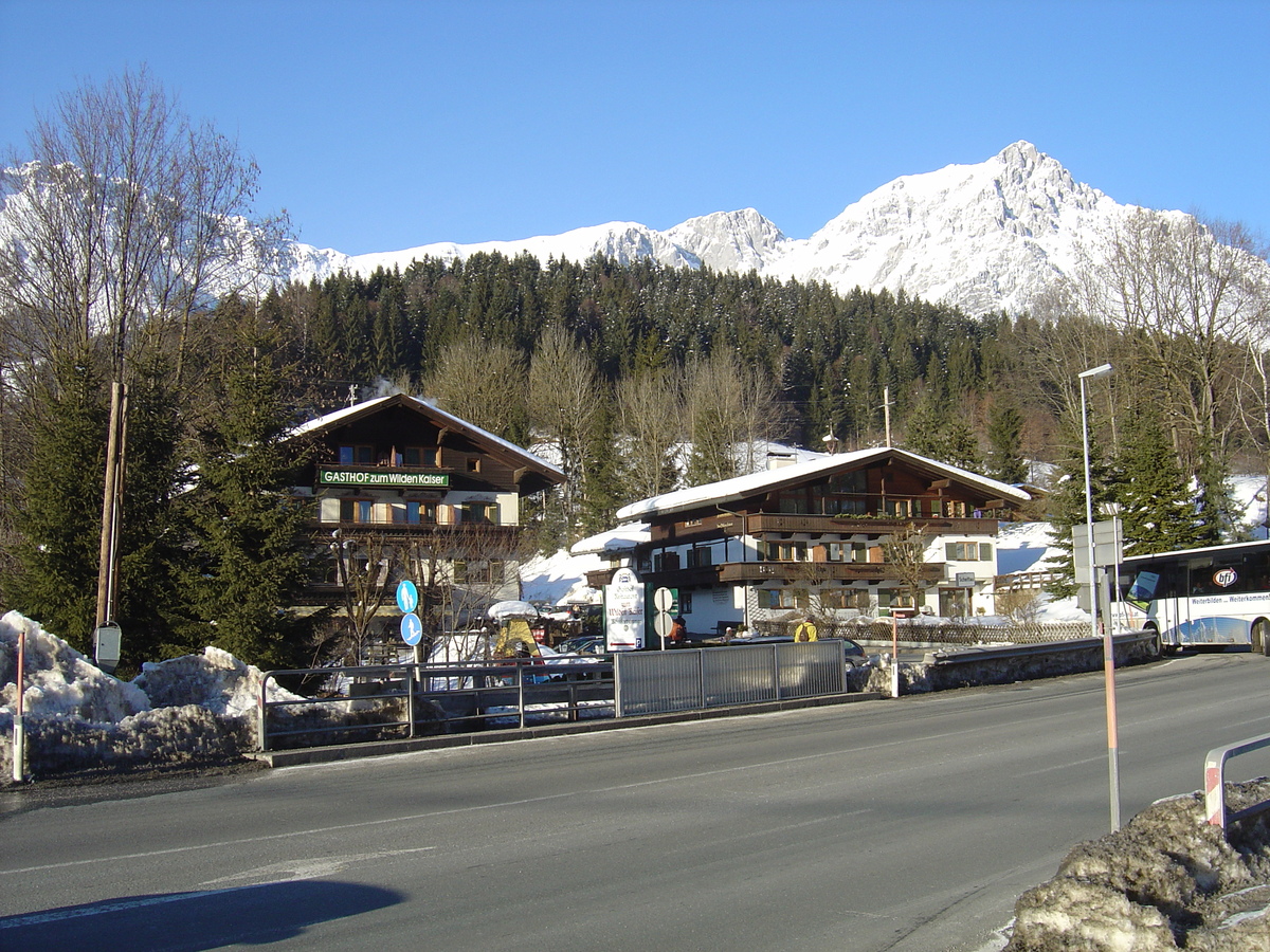 Picture Austria St. Johann in Tirol 2005-03 31 - Hotel Pools St. Johann in Tirol