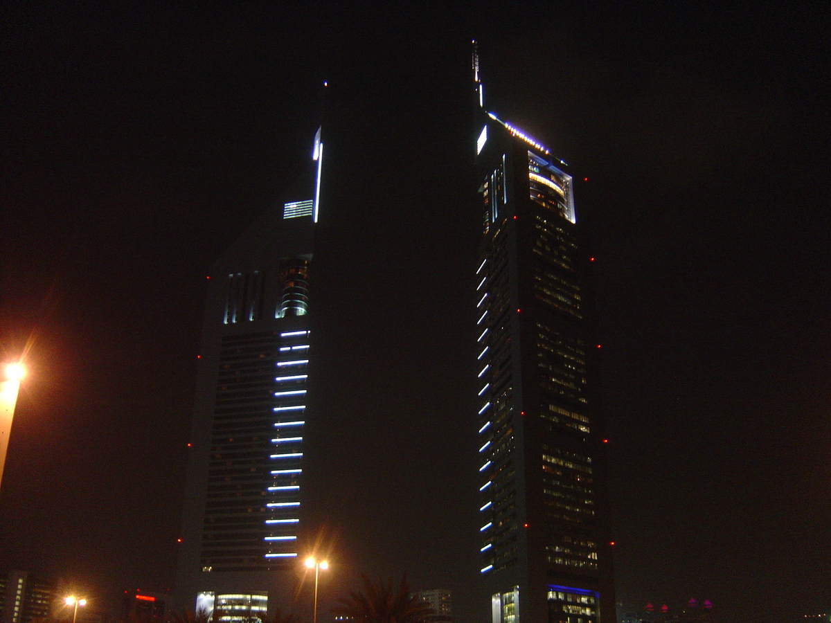 Picture United Arab Emirates Dubai 2005-11 17 - Monument Dubai