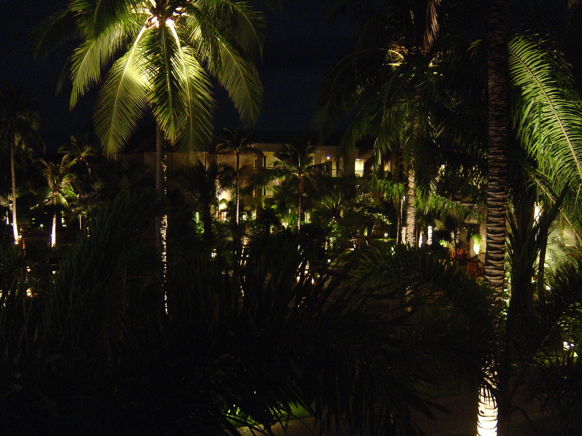 Picture Thailand Khao Lak Meridien Khao Lak Hotel By Night 2005-12 9 - Monuments By Night