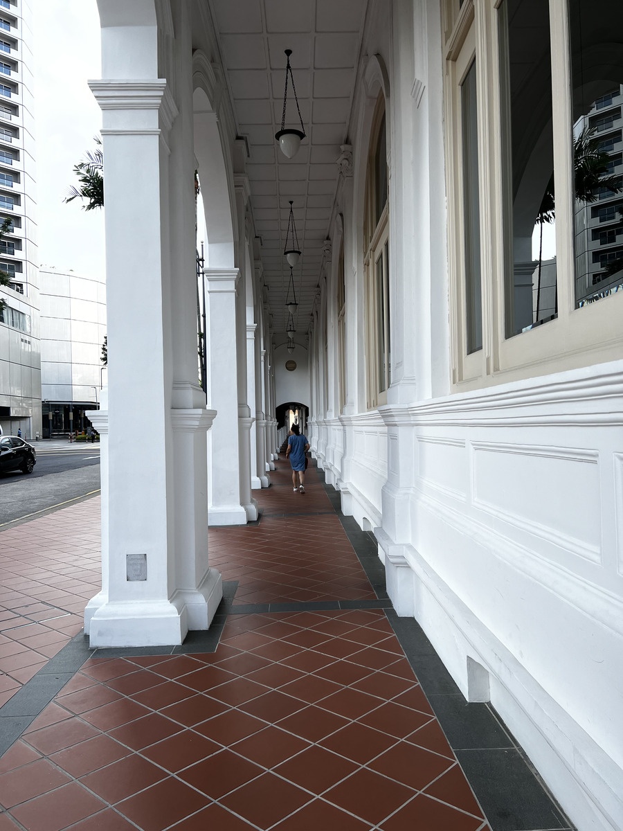 Picture Singapore Raffles Hotel Singapore 2023-01 0 - Waterfall Raffles Hotel Singapore