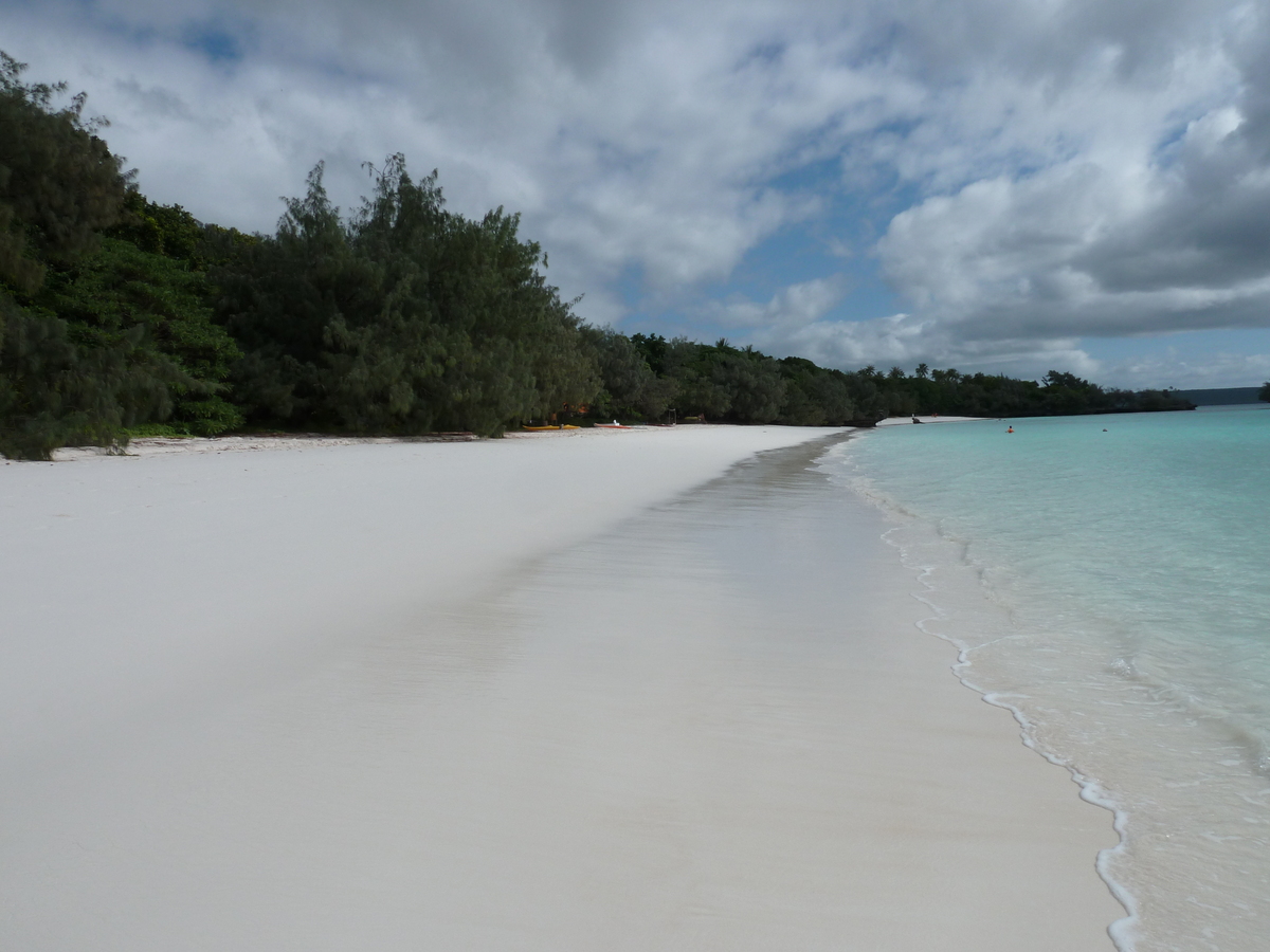 Picture New Caledonia Lifou Luengoni Beach 2010-05 30 - Accomodation Luengoni Beach