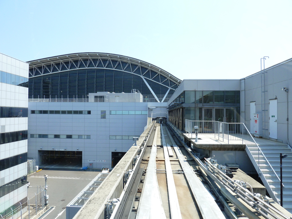 Picture Japan Kansai Airport 2010-06 18 - Monuments Kansai Airport