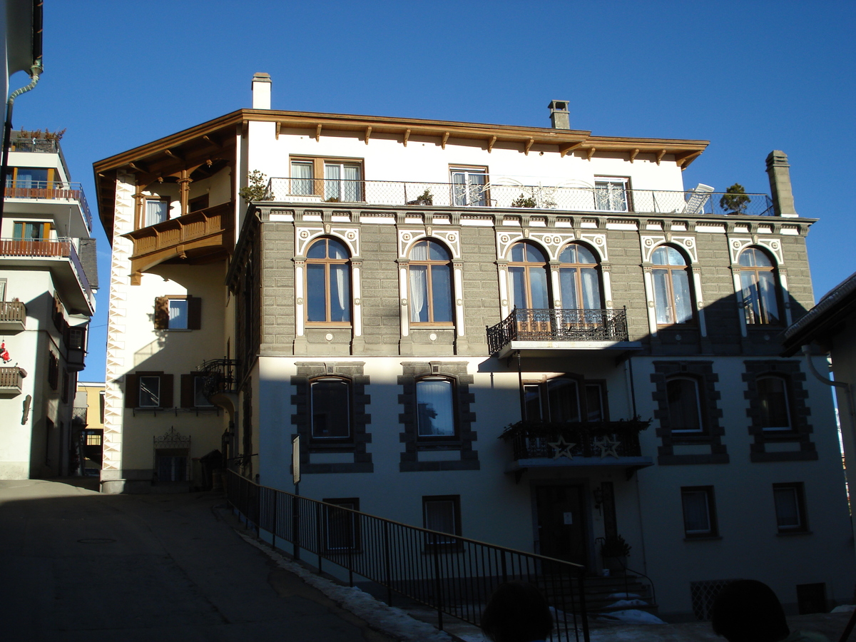 Picture Swiss St Moritz 2007-01 37 - Walking Street St Moritz