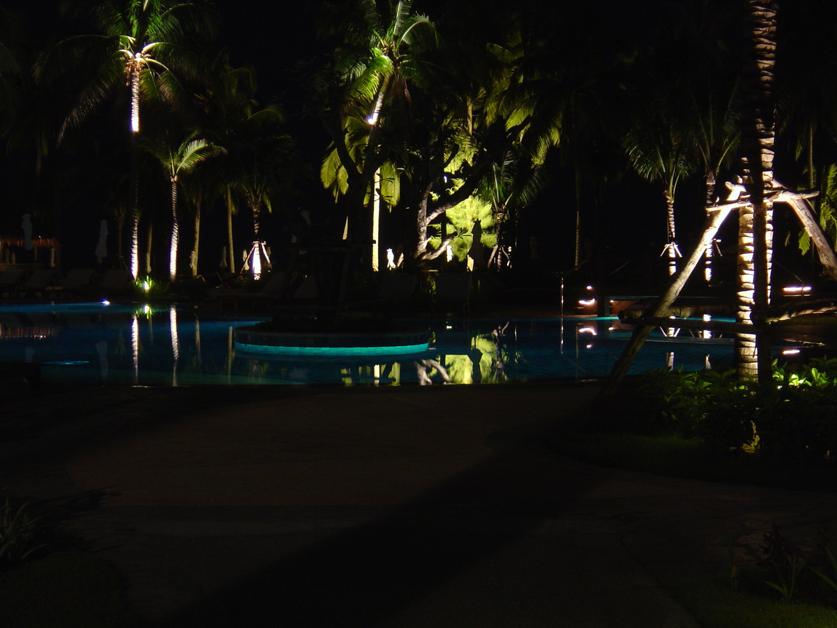 Picture Thailand Khao Lak Meridien Khao Lak Hotel By Night 2005-12 42 - Weather By Night