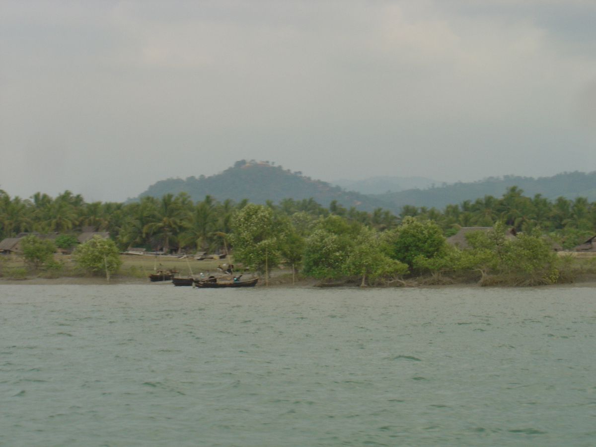 Picture Myanmar From Myeik to Dawei 2005-01 2 - Lands From Myeik to Dawei