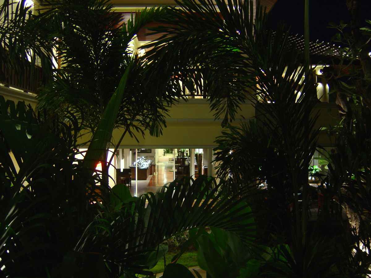 Picture Thailand Khao Lak Meridien Khao Lak Hotel By Night 2005-12 48 - To see By Night