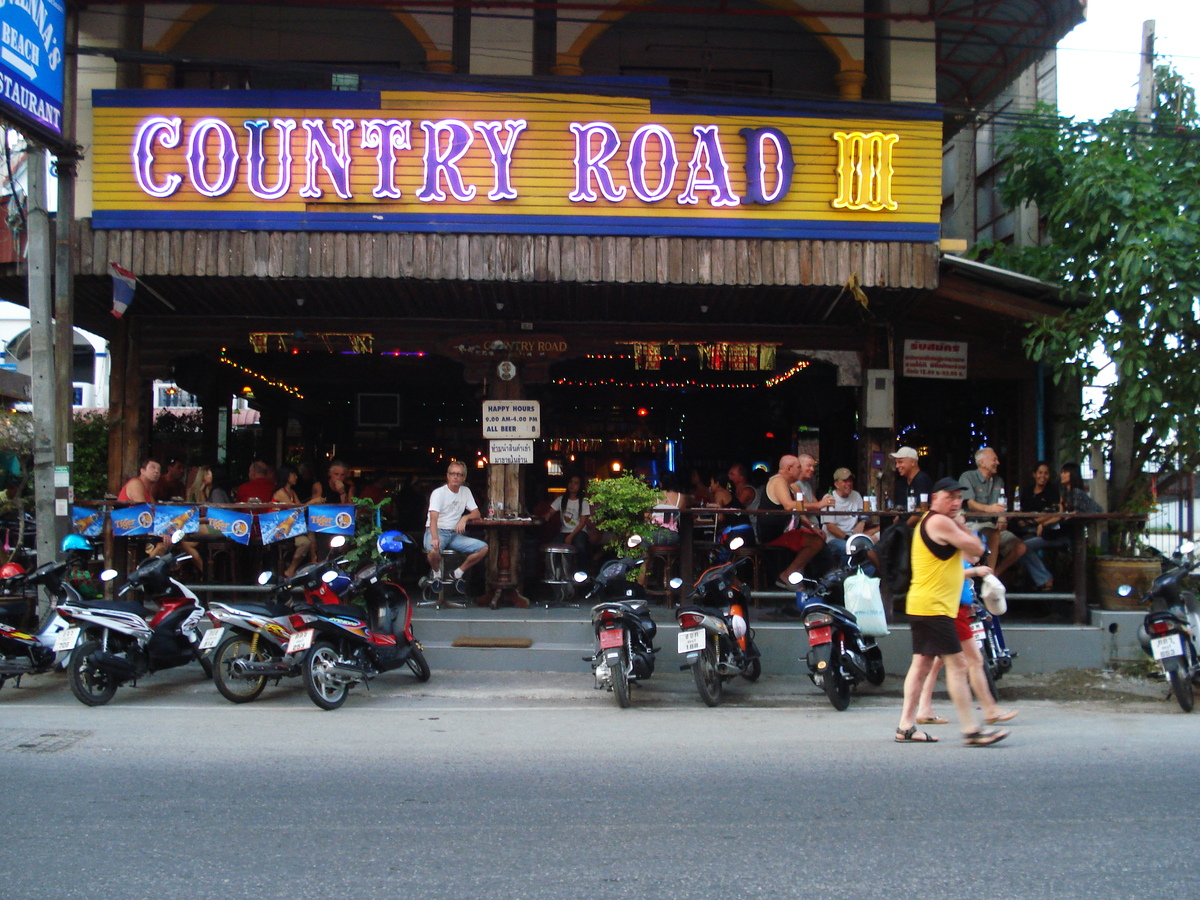 Picture Thailand Jomtien Thappraya 2008-01 48 - Street Thappraya