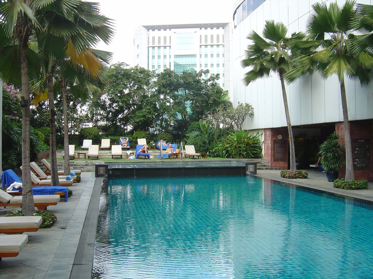 Picture Thailand Bangkok JW Marriot Hotel 2005-11 29 - Hotel Pool JW Marriot Hotel