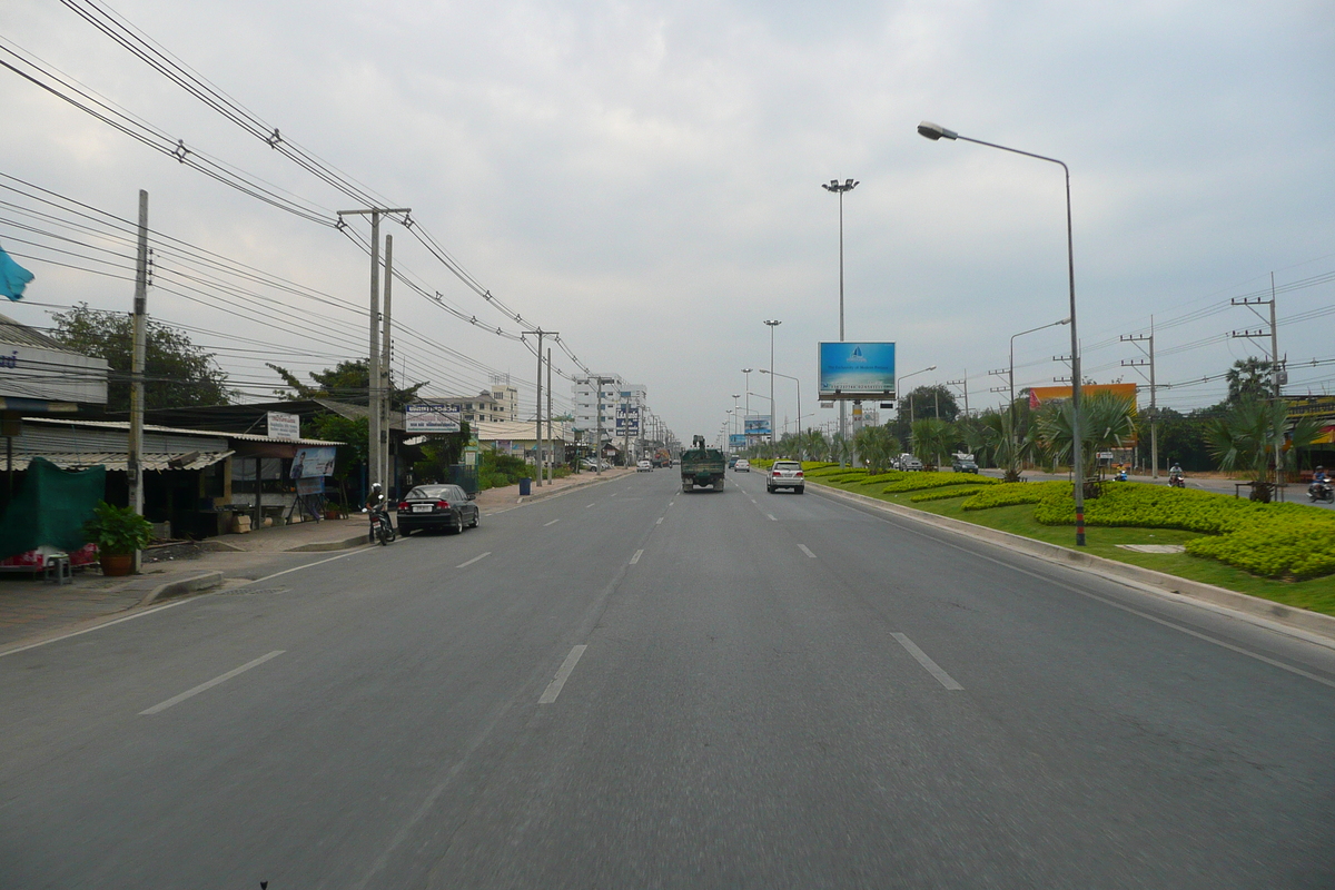 Picture Thailand Chonburi Sukhumvit road 2008-01 50 - Lands Sukhumvit road