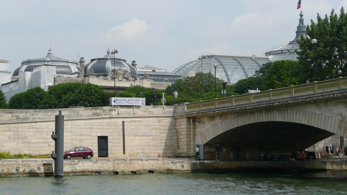 Picture France Paris Seine river 2007-06 149 - Shopping Seine river