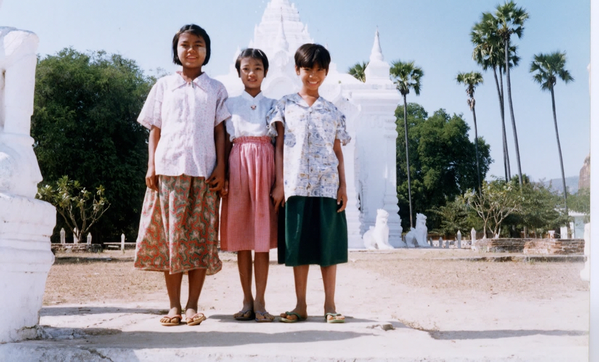 Picture Myanmar Mandalay 1998-01 2 - Hotel Pools Mandalay