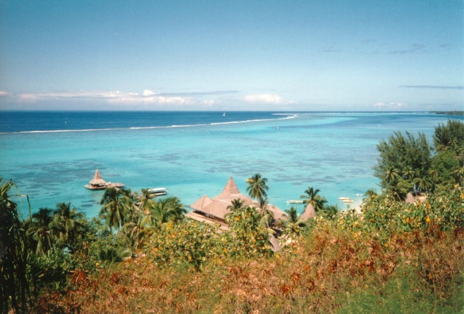 Picture Polynesia 1993-04 3 - Monument Polynesia