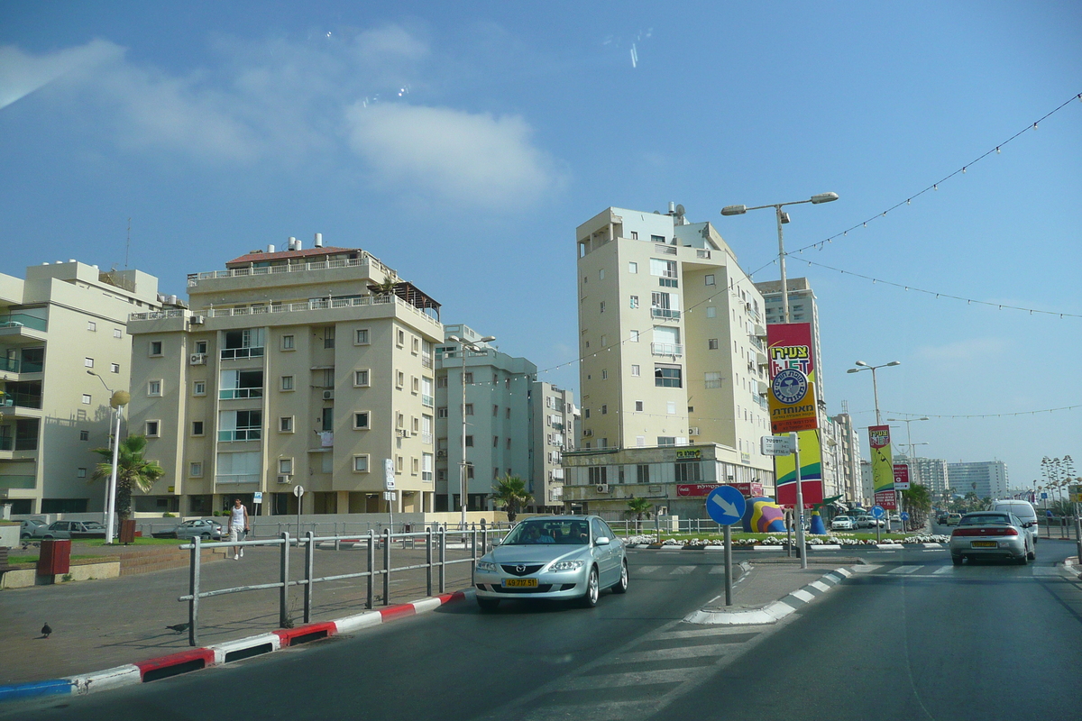 Picture Israel Bat Yam Beach 2007-06 26 - City View Bat Yam Beach