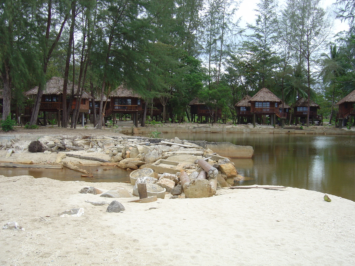 Picture Thailand Khao Lak Similana Hotel 2005-12 14 - Monument Similana Hotel