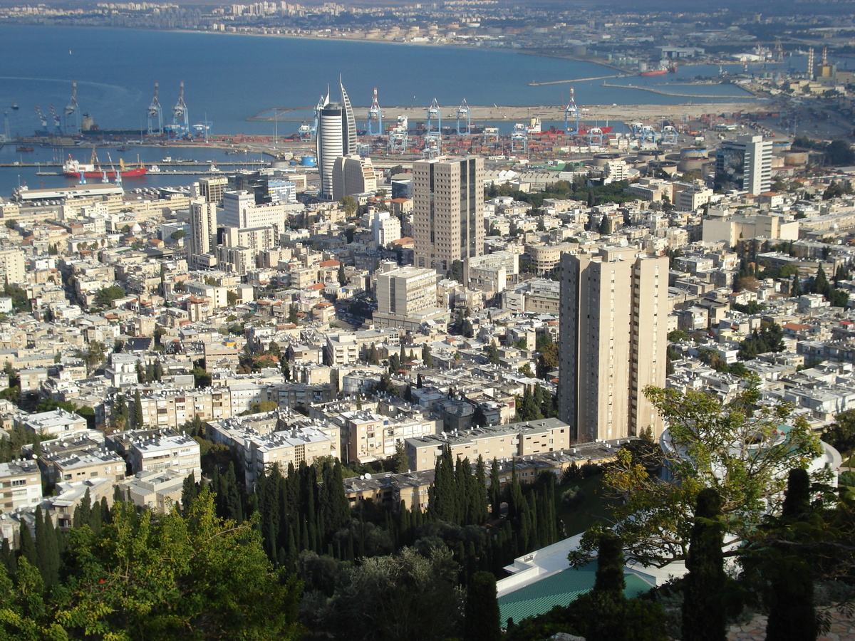 Picture Israel Haifa 2006-12 90 - Monument Haifa